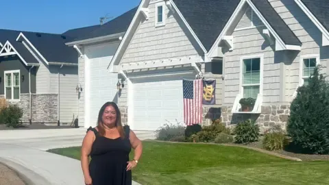 Might a US Interest Rate Cut Revive the Housing Market?